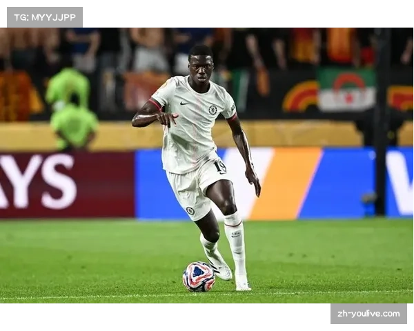 切尔西召回后卫萨尔,非洲杯冠军成员结束斯特拉斯堡租借 切尔西召回后卫萨尔,非洲杯冠军成员结束斯特拉斯堡租借